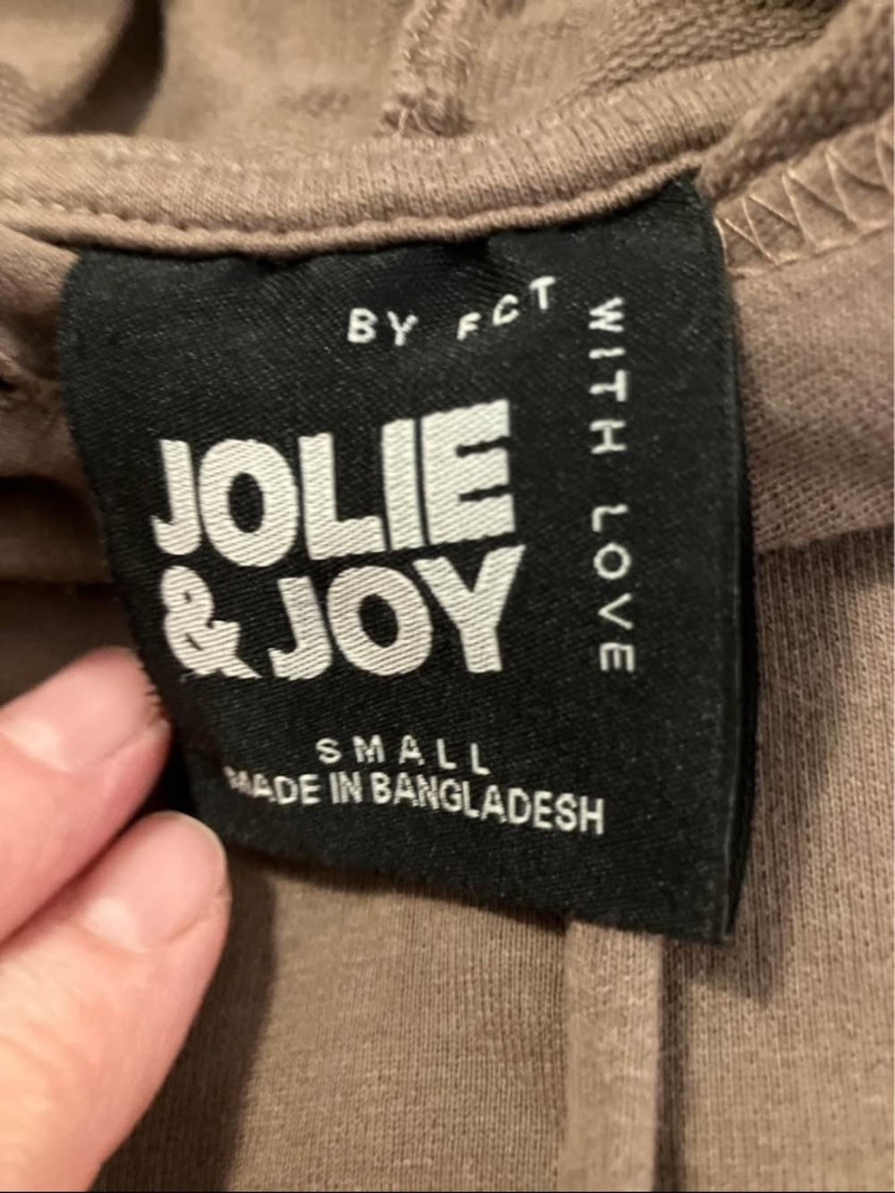 Jolie&Joy FRINGED Crop Fall Hoodie
Taupe Long-Sleeve JUNIORS SMALL